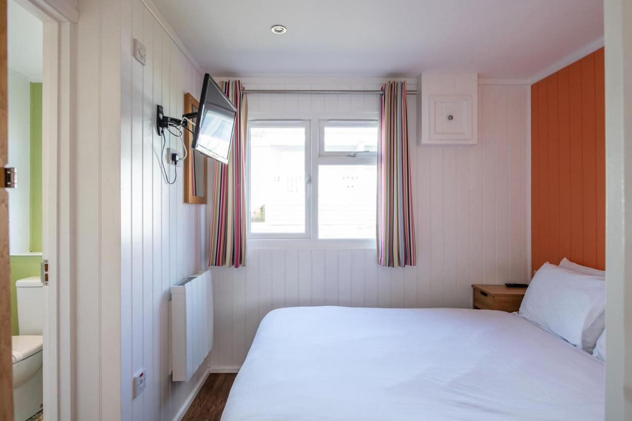 Whitecliff Bay Holiday Park Bembridge Exterior foto
