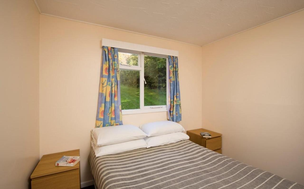 Whitecliff Bay Holiday Park Bembridge Exterior foto