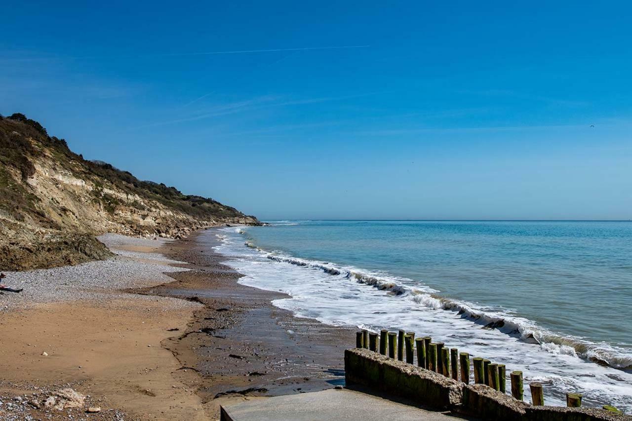 Whitecliff Bay Holiday Park Bembridge Exterior foto
