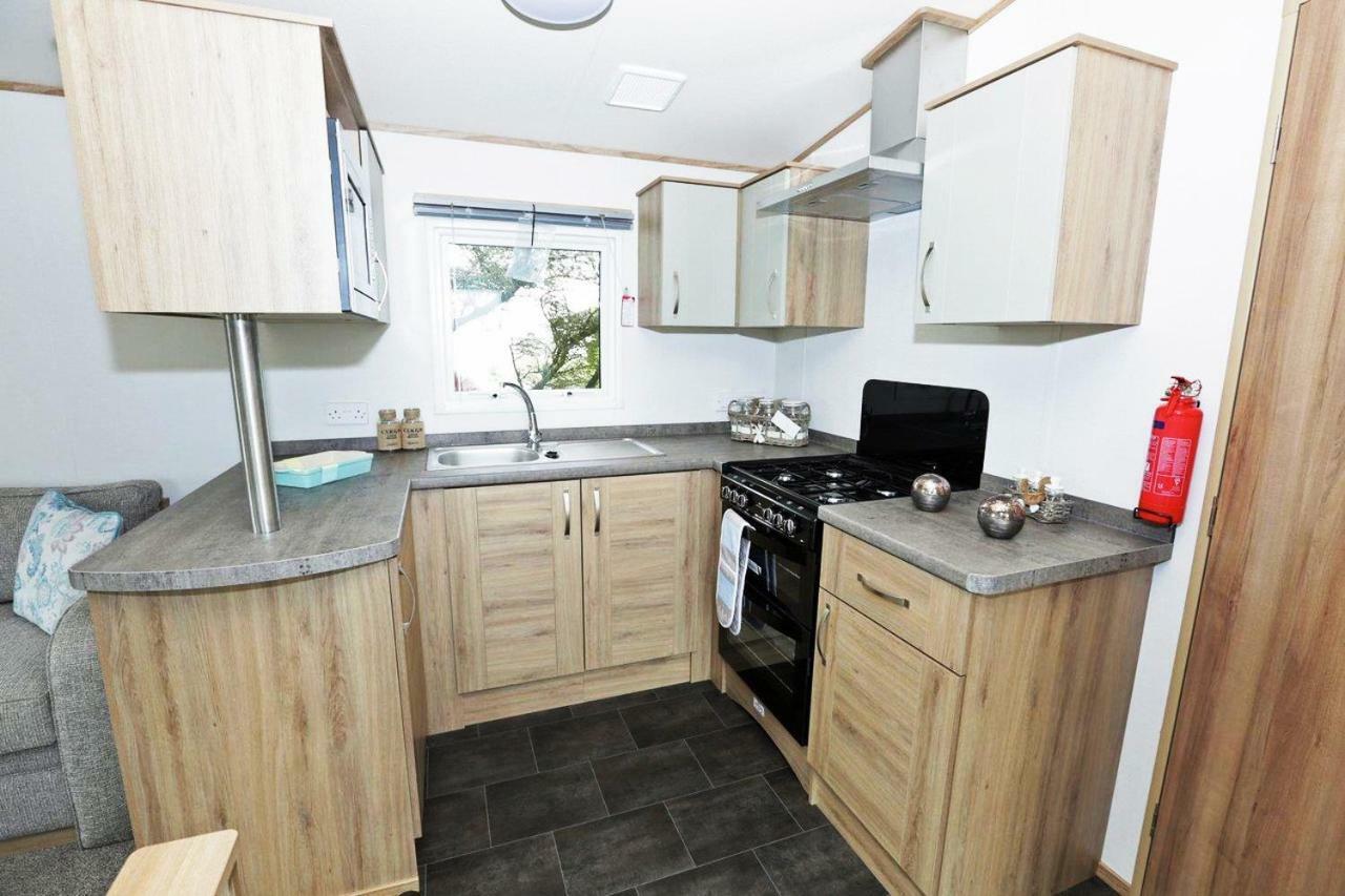 Whitecliff Bay Holiday Park Bembridge Exterior foto
